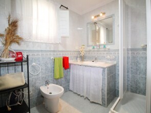 1090 Villa las Flores