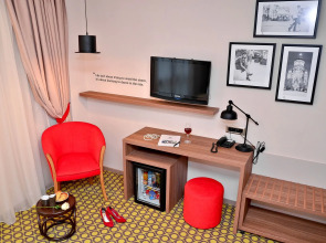 Capitolina City Chic Hotel