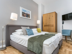 Venetian House Market Square Aparthotel