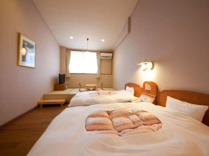 Yufuin Yawaraginosato Yadoya