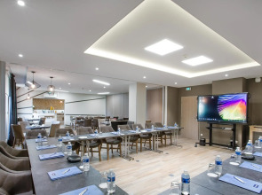 Kyriad Chambery Centre Curial