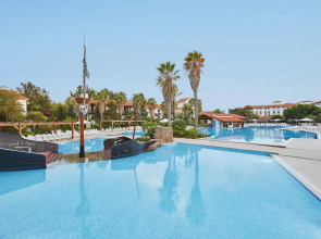 Отель PortAventura El Paso - Theme Park Tickets Included