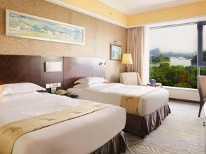 Guilin Lijiang Waterfall Hotel