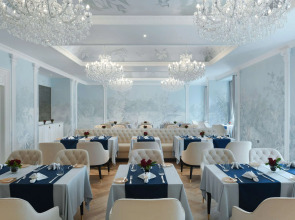 Al Aziziyah Boutique Hotel By The Torch