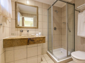 Courtyard Hotel Rosebank