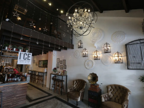 Reunion Heritage House