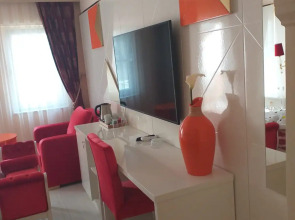 Golden Beach Resort & Spa