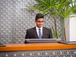 Ocean Edge Suites & Hotel Colombo