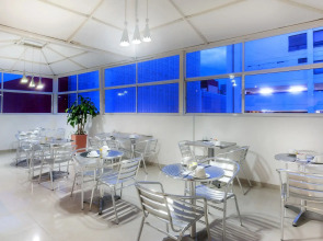 Basic Hotel Centenario by Hoteles MS