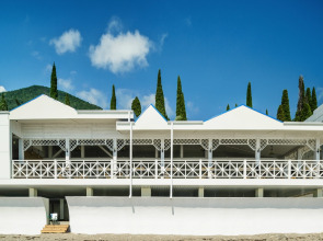 Imeni Chelyskintsev Hotel