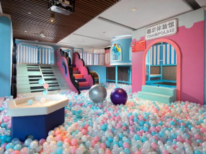 Holiday Inn Hotel and Suites Sanya Yalong Bay by IHG