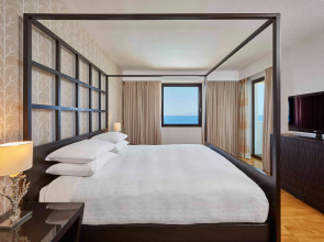 Курортный отель Sheraton Rhodes Resort