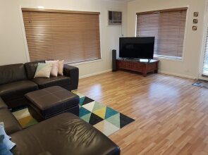 53 Honeysuckle in Silverleaves