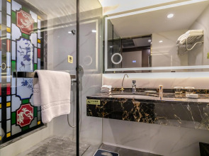 Guangdong Victory Hotel - Free shuttle bus to exhibition center during Canton Fair