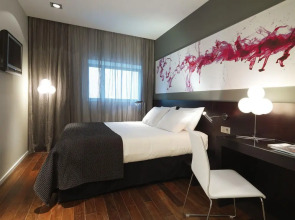 Отель Ikonik Lex