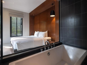 Sunshine Paradise Resort