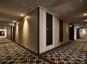 Royal Emporium Incheon Airport Hotel