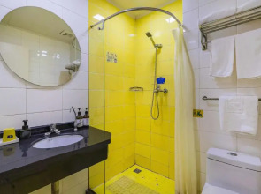 Home Inn Beijing Yansha Xinyuanli