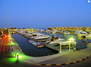 Al Bander Hotel & Resort