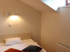 Отель Apple Economy