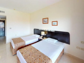 Wadi Lahmy Azur Resort