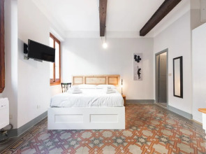 Short-let Florence apartment 3 bedrooms Mercato Centrale