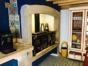 LUXa Charmhouse Hotel