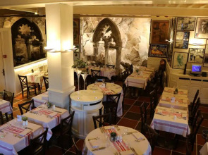 Les Terrasses Poulard