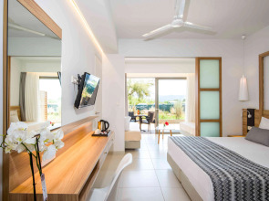 Kiani Beach Resort Family