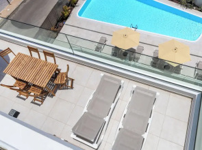 Calm Beach Apartments