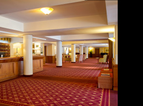 Starhotels Business Palace