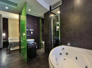 Best Western Cinemusic Hotel