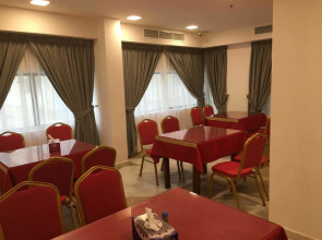 Everest International Hotel