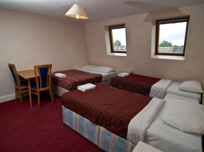 Plaza Hotel Hammersmith