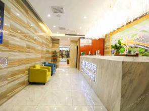 Chonpines Hotels·Caoqiao Metro Station