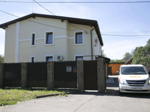 Антис Хаус Юнин