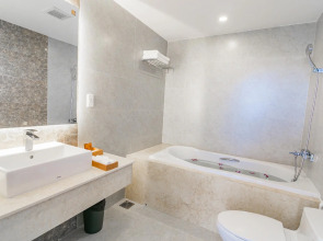 Отель Navy Cam Ranh