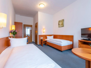 TRIP INN Hotel Schumann