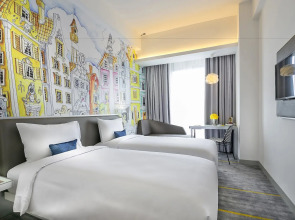 YELLO Hotel Harmoni Jakarta