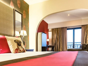 AX The Victoria Hotel