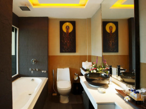 R-Mar Resort and Spa