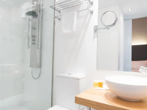 Petit Palace Plaza del Carmen