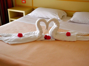 Hotel Baia Di Trainiti