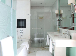 Pudong Shangri-La, Shanghai