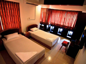 Hotel Tropical Daisy