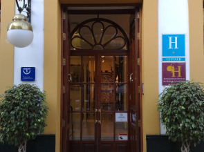 Basic Hotel Puerta de Sevilla