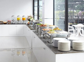 Anya Nana @ Sukhumvit