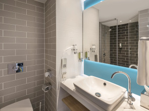 Premier Inn Cologne City Sud Hotel