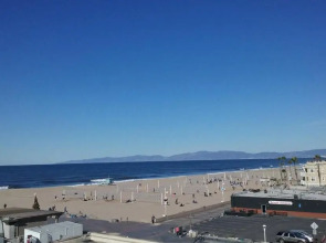 ITH Hermosa Beach Surf Hostel LAX