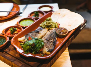 Roomers Frankfurt Central, Autograph Collection